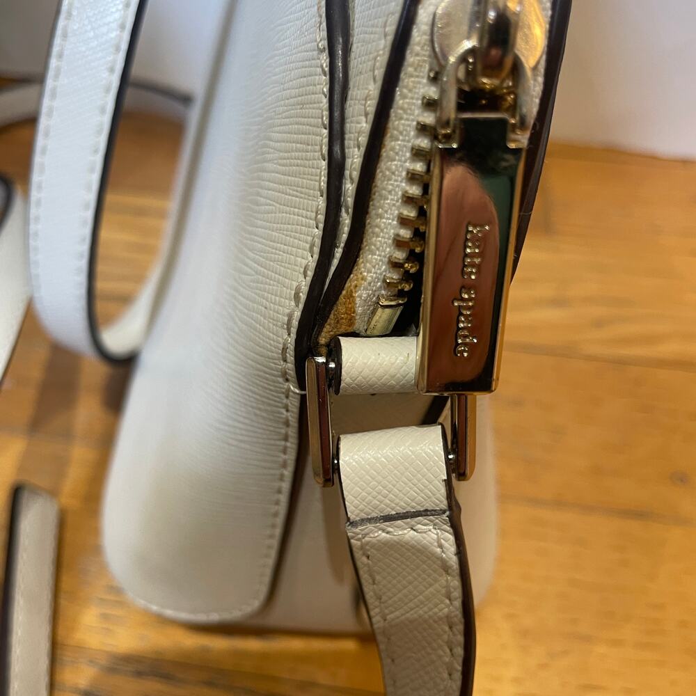 Kate Spade Payton Dome Crossbody in Saffiano leather Beige - Picture 6 of 14